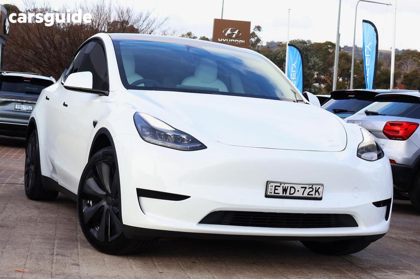 White 2022 Tesla Model Y Wagon Rear-Wheel Drive