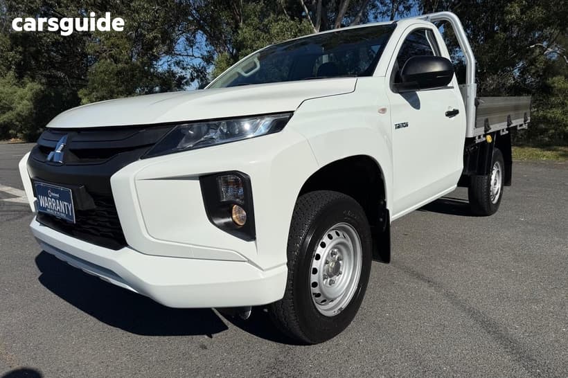 White 2018 Mitsubishi Triton Ute Tray GLX