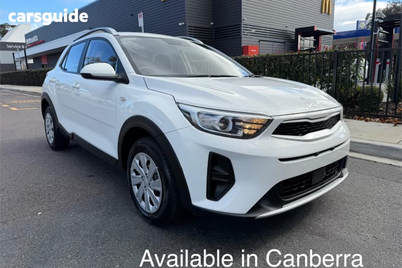 White 2022 Kia Stonic Wagon S