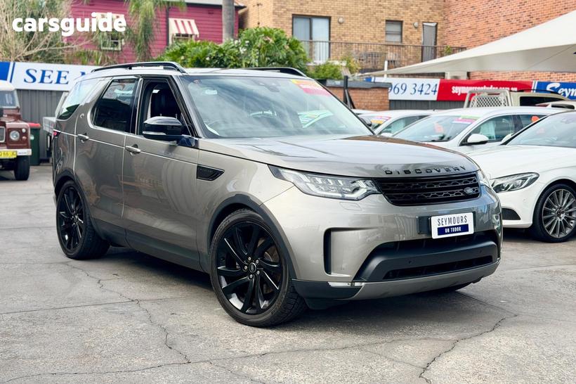 Silver 2017 Land Rover Discovery Wagon Td4 Hse