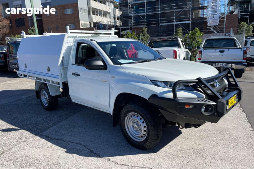 White 2019 Mitsubishi Triton Cab Chassis Glx
