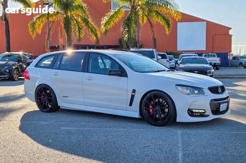 White 2016 Holden Commodore Sportswagon Sv6 Black Pack