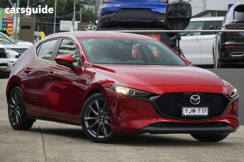 Red 2019 Mazda 3 Hatchback G25 Evolve