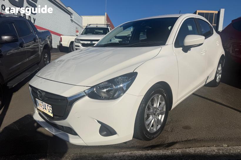 White 2017 Mazda 2 Hatchback Maxx