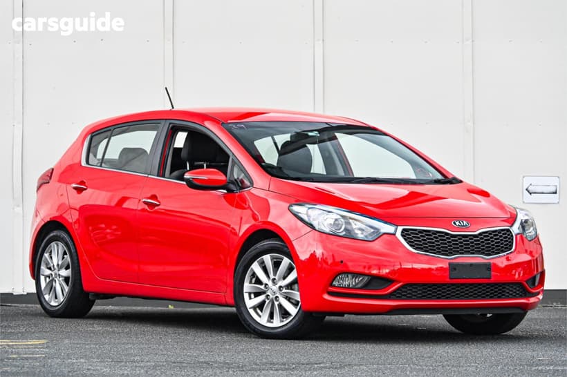 Red 2015 Kia Cerato Hatchback Si