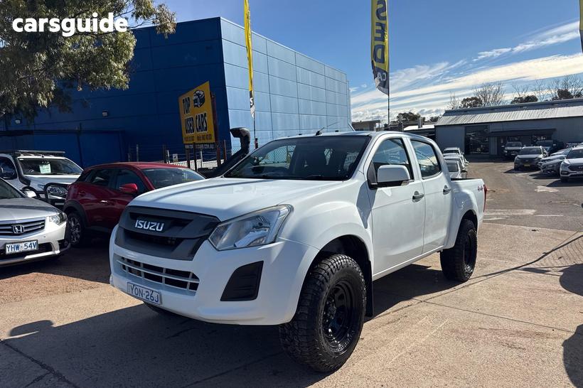 White 2018 Isuzu D-MAX Crew Cab Chassis Sx (4X4)
