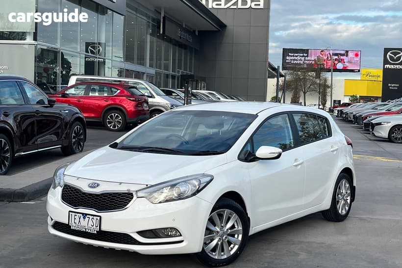 White 2015 Kia Cerato Hatchback S Premium
