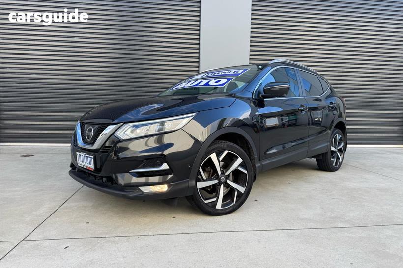 Black 2018 Nissan Qashqai Wagon N-Tec