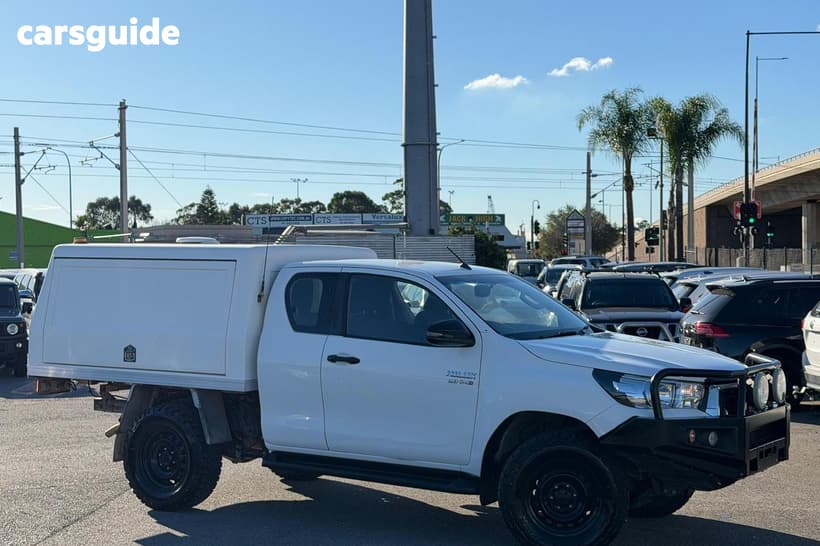 White 2019 Toyota Hilux X Cab Cab Chassis Sr (4X4)