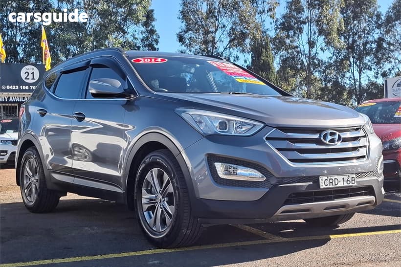 Silver 2014 Hyundai Santa FE SUV ACTIVE