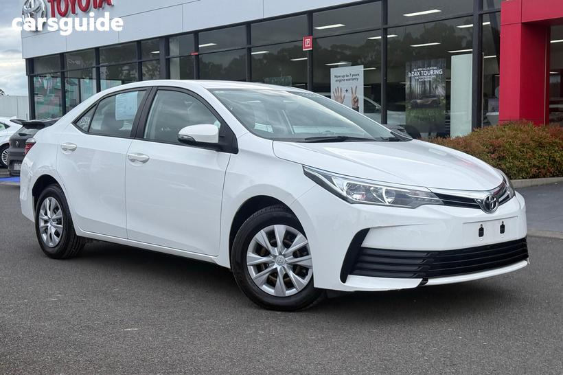 White 2017 Toyota Corolla Sedan Ascent