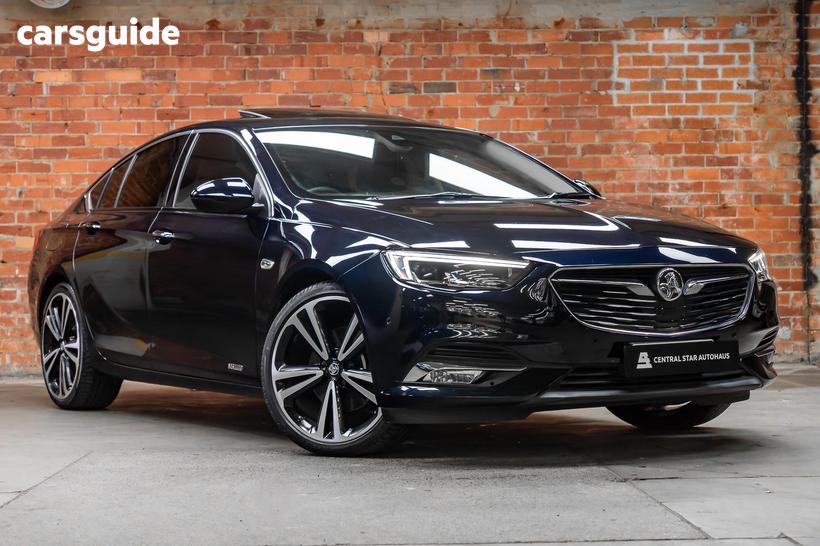Blue 2018 Holden Calais Liftback V