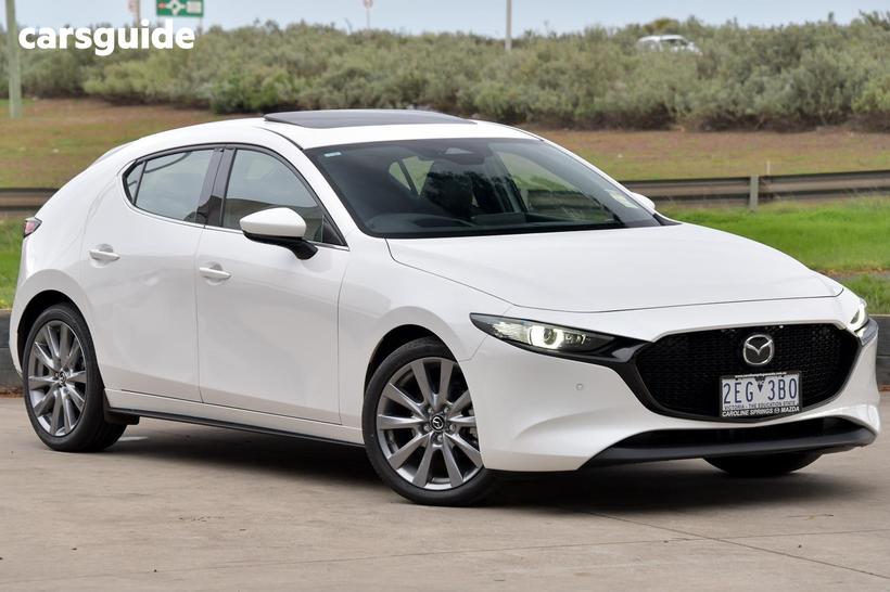White 2025 Mazda Mazda3 Hatchback G25 Astina