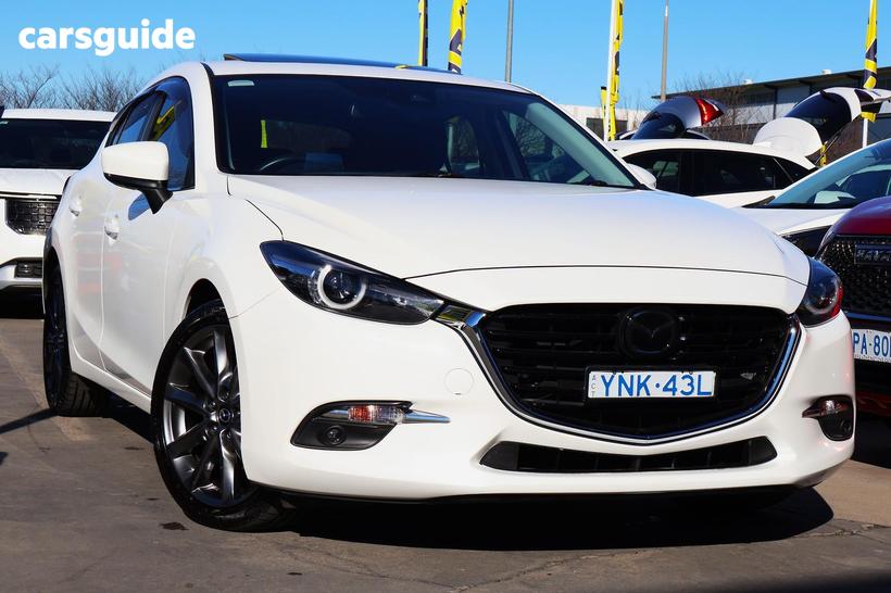 White 2018 Mazda 3 Hatchback Sp25 Astina