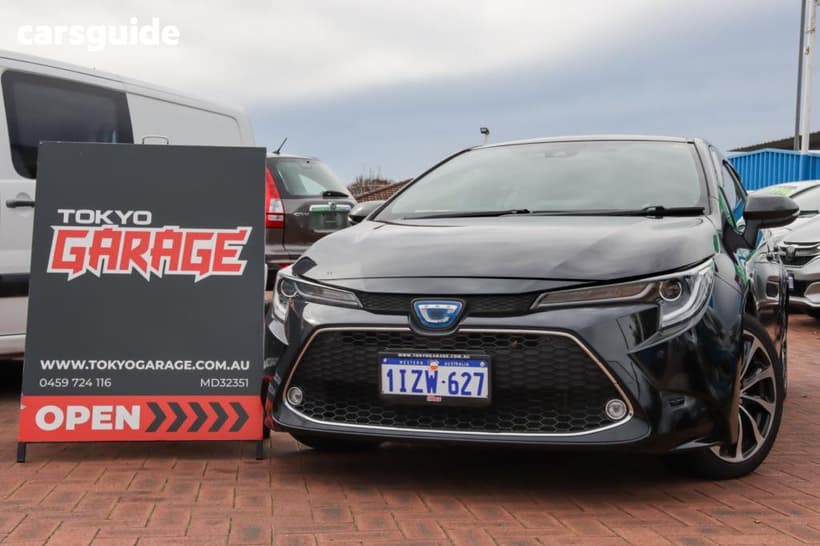 Blue 2019 Toyota Corolla SUV