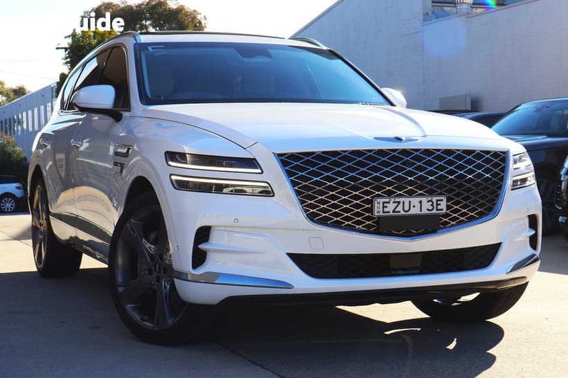 White 2023 Genesis GV80 Wagon 3.0D Awd 7 Seat