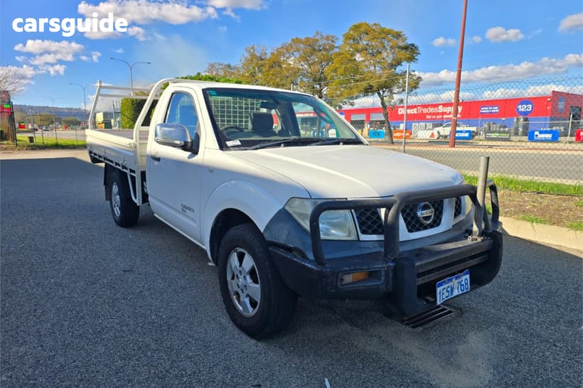 White 2009 Nissan Navara Cab Chassis Rx (4X4)
