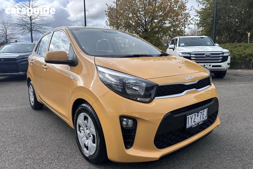 Yellow 2023 Kia Picanto Hatchback S (Pe)