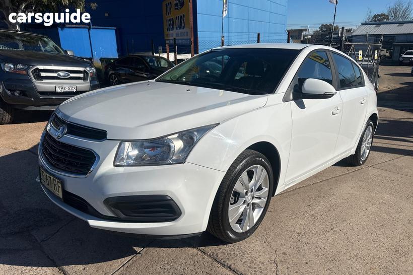 White 2015 Holden Cruze Hatchback Equipe