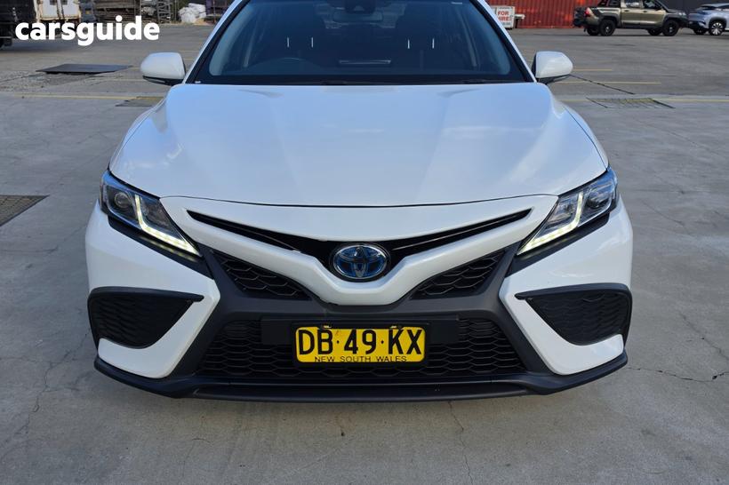 White 2021 Toyota Camry Sedan Ascent Sport Hybrid