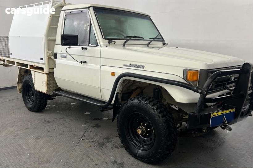 White 1997 Toyota Landcruiser Cab Chassis (4X4)
