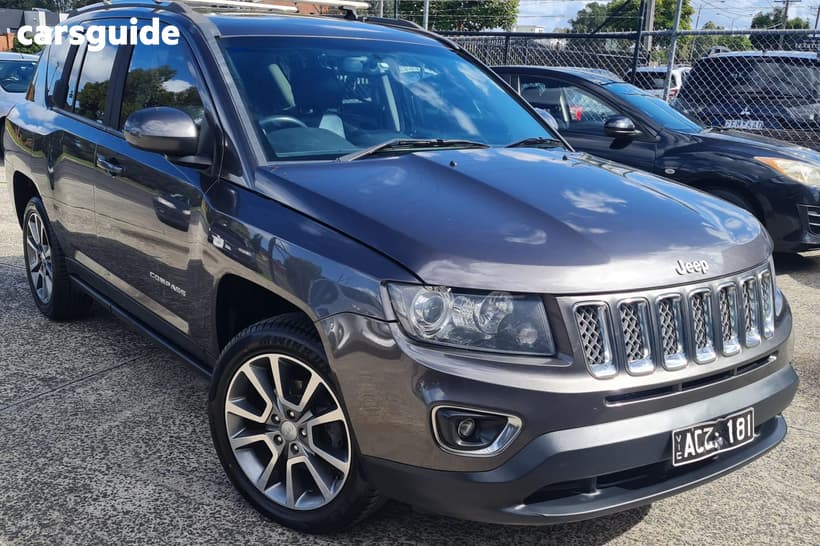 Grey 2014 Jeep Compass Wagon Limited (4X4)