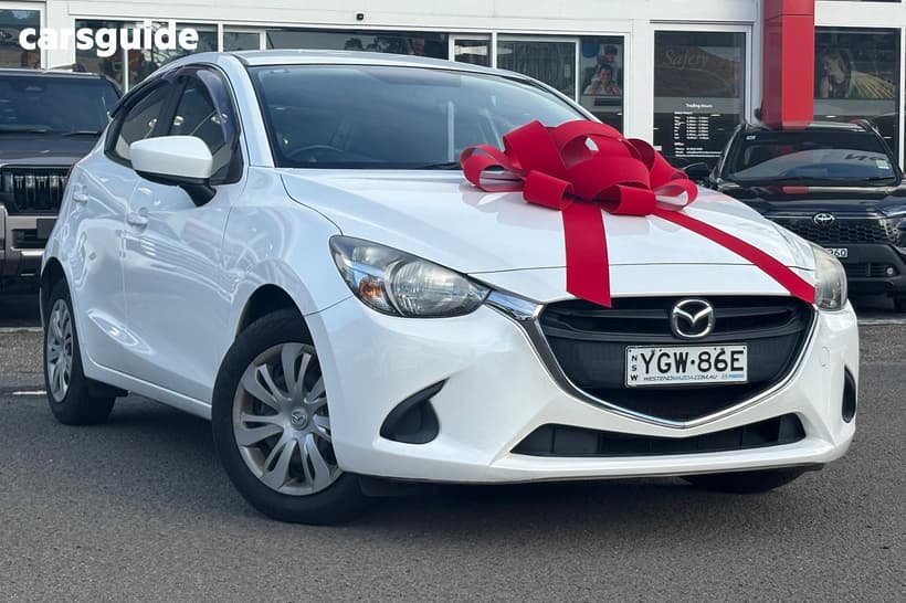 White 2016 Mazda 2 Hatchback Neo