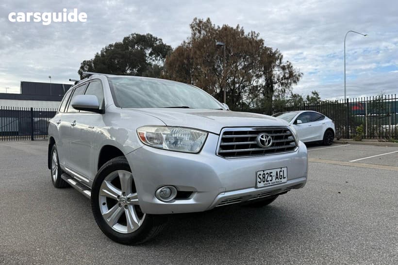 Silver 2008 Toyota Kluger Wagon Grande (4X4)