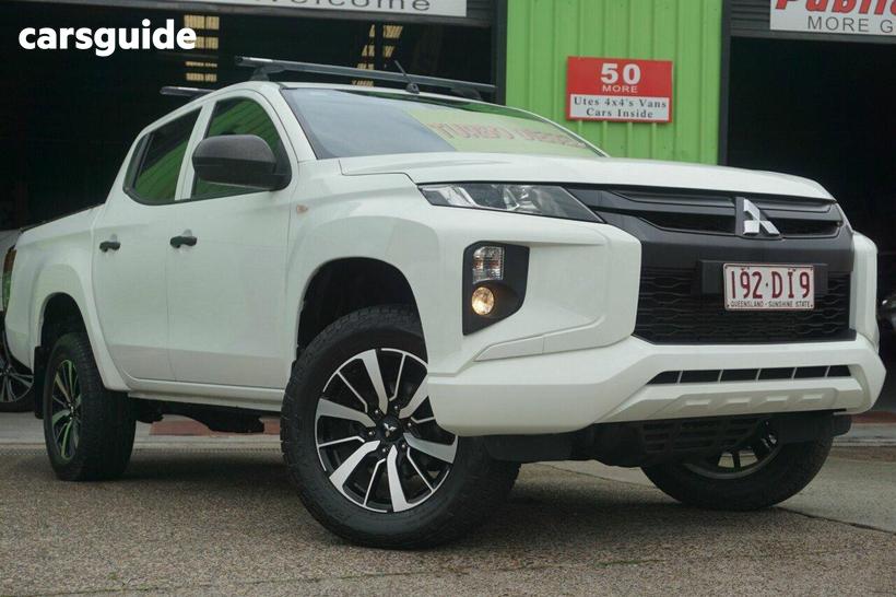 White 2021 Mitsubishi Triton Double Cab Pick Up Glx (4X2)