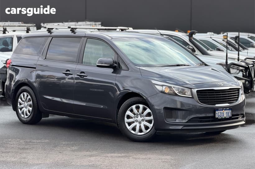 Grey 2016 Kia Carnival Wagon S