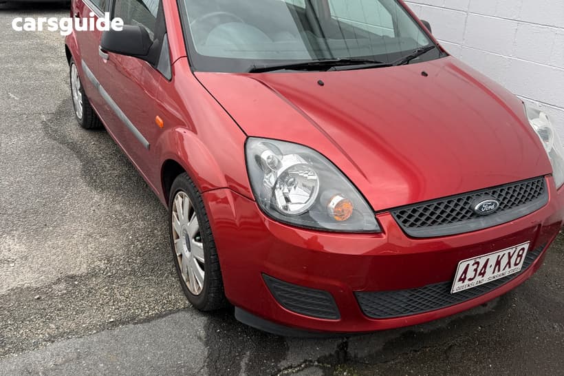 Orange 2006 Ford Fiesta Hatchback Lx