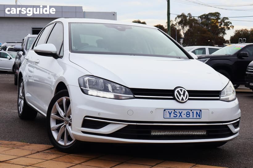 White 2018 Volkswagen Golf Hatchback 110 Tsi Comfortline