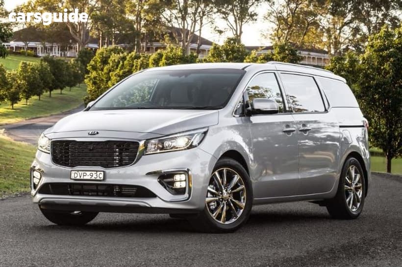 White 2020 Kia Carnival Wagon S