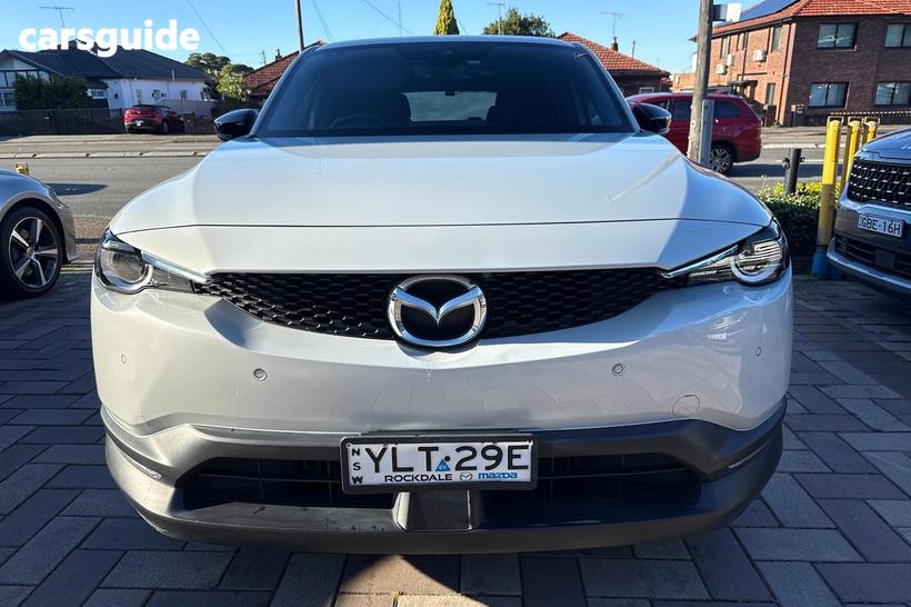 White 2022 Mazda MX-30 Wagon G20E Evolve Mhev