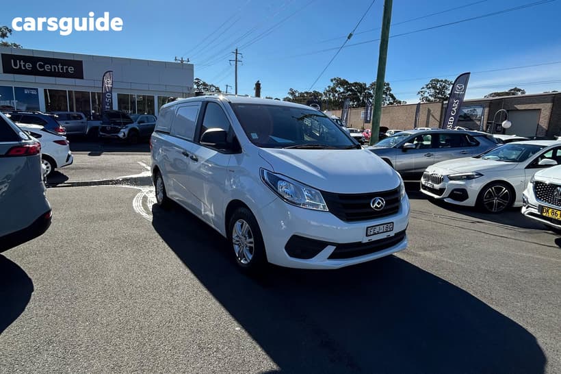 White 2023 LDV G10 Van Lift Door