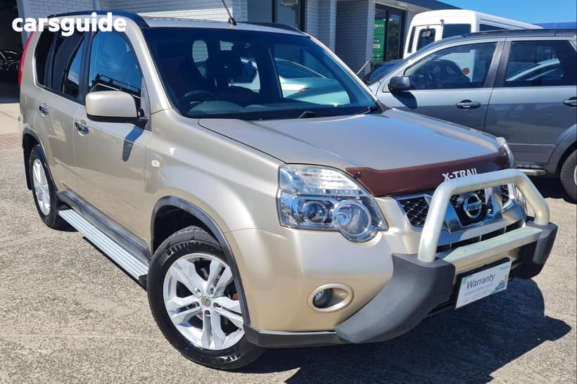 Gold 2010 Nissan X-Trail Wagon St-L (4X4)