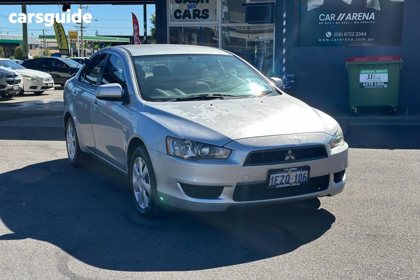 Silver 2008 Mitsubishi Lancer Sedan Es