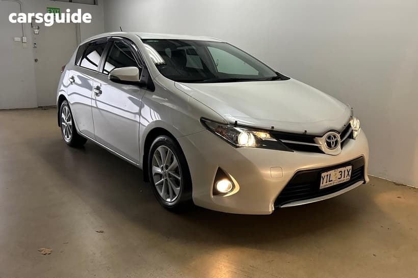 White 2013 Toyota Corolla Hatchback Ascent Sport