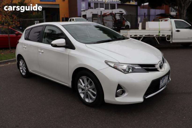 White 2013 Toyota Corolla Hatchback Ascent Sport