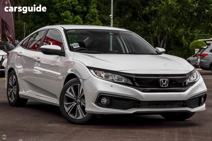 White 2019 Honda Civic Sedan Vti-L