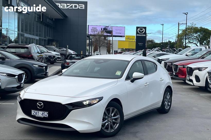 White 2025 Mazda 3 Hatchback G20 Pure