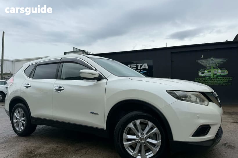 White 2017 Nissan X-Trail Wagon 20S (Hybrid)