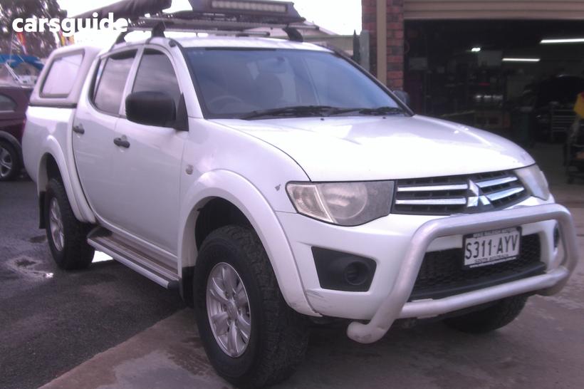 White 2013 Mitsubishi Triton Double Cab Utility Glx (4X4)