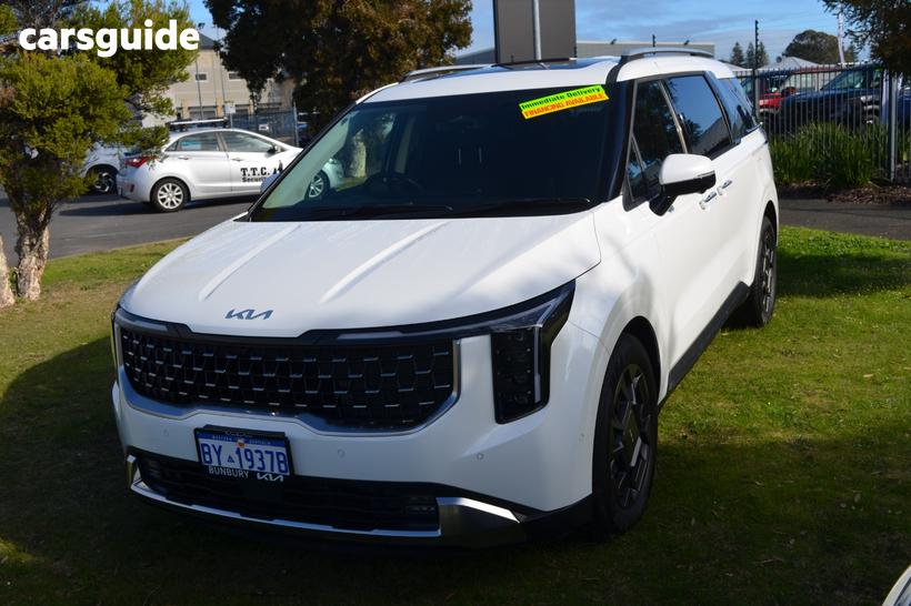 White 2025 Kia Carnival Wagon Gt-Line Hev