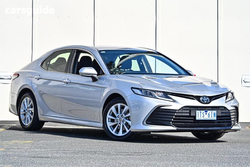 Silver 2021 Toyota Camry Sedan Ascent