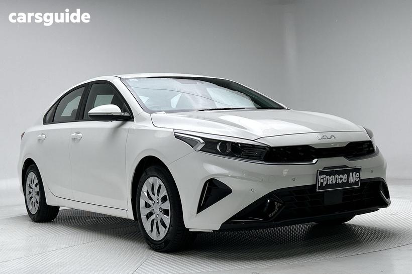 White 2024 Kia Cerato Sedan S