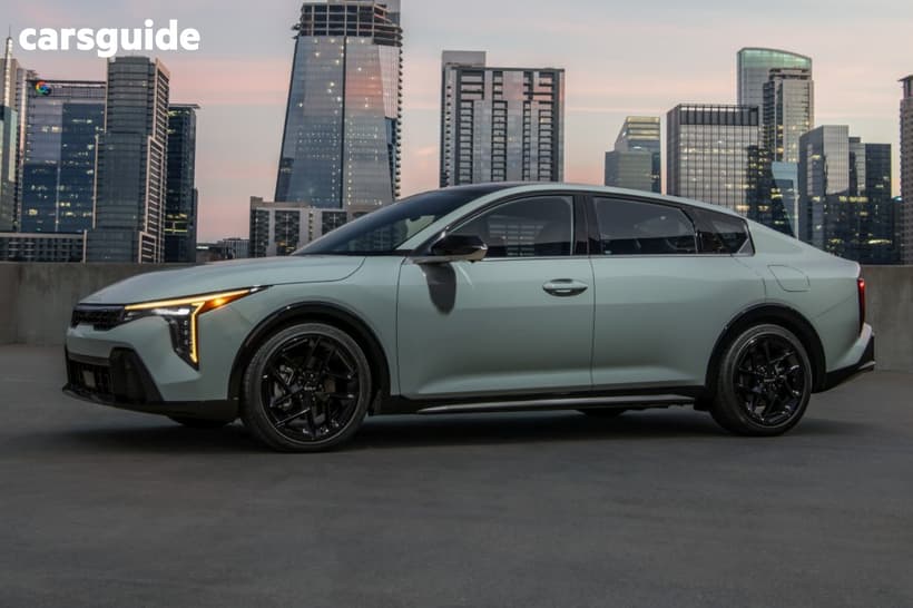 White 2025 Kia K4 Sedan S