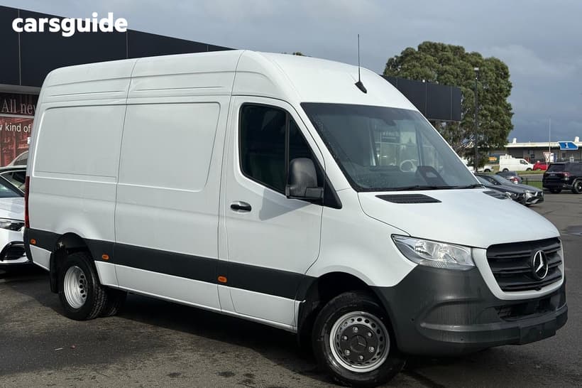 White 2025 Mercedes-Benz Sprinter Van 517Cdi Vs30 Mwb Rwd (4.49T)