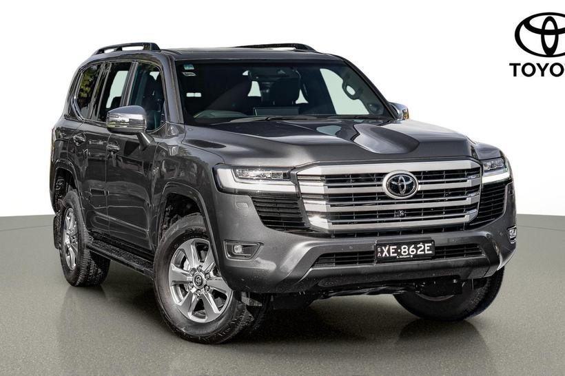 Grey 2024 Toyota Landcruiser Wagon Lc300 Sahara (4X4)