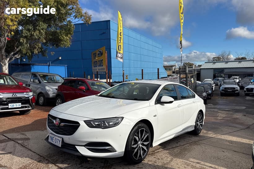 White 2018 Holden Commodore Sportswagon Rs (5Yr)